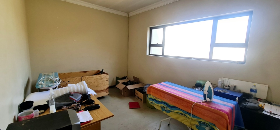 To Let 5 Bedroom Property for Rent in Stone Ridge Gauteng