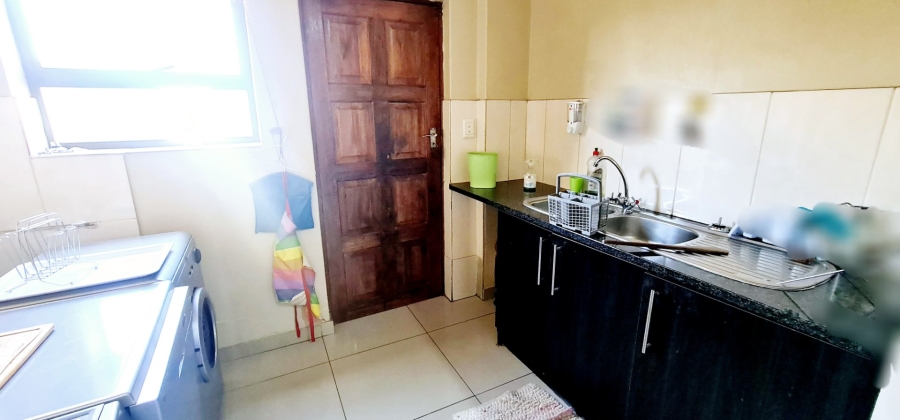 To Let 5 Bedroom Property for Rent in Stone Ridge Gauteng