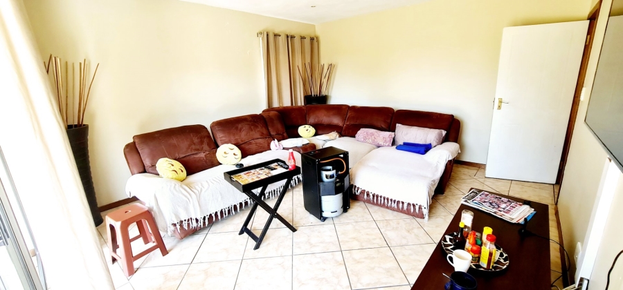 To Let 5 Bedroom Property for Rent in Stone Ridge Gauteng