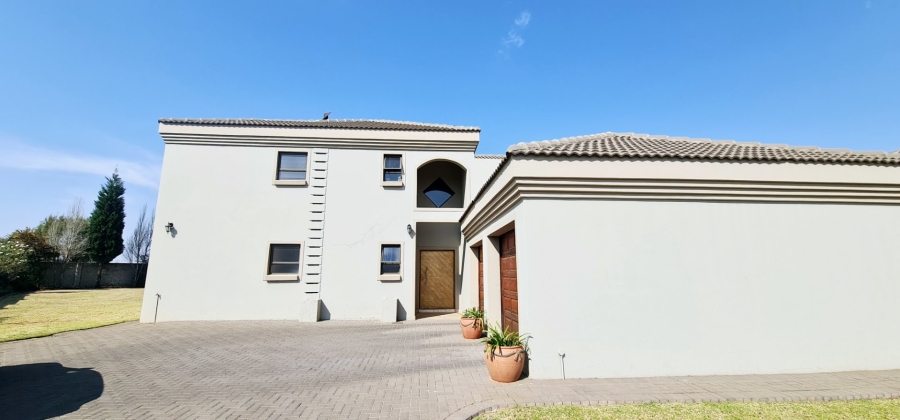 To Let 5 Bedroom Property for Rent in Stone Ridge Gauteng