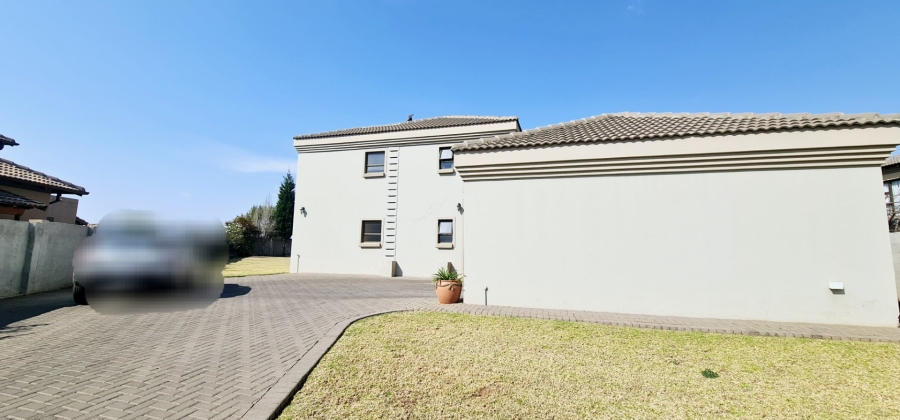 To Let 5 Bedroom Property for Rent in Stone Ridge Gauteng