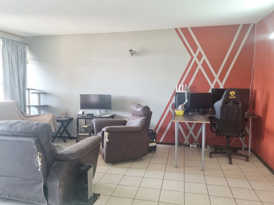 2 Bedroom Property for Sale in Witfield Gauteng