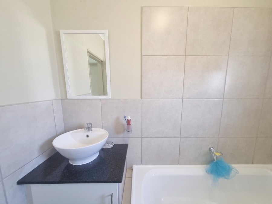 2 Bedroom Property for Sale in Benoni North Gauteng