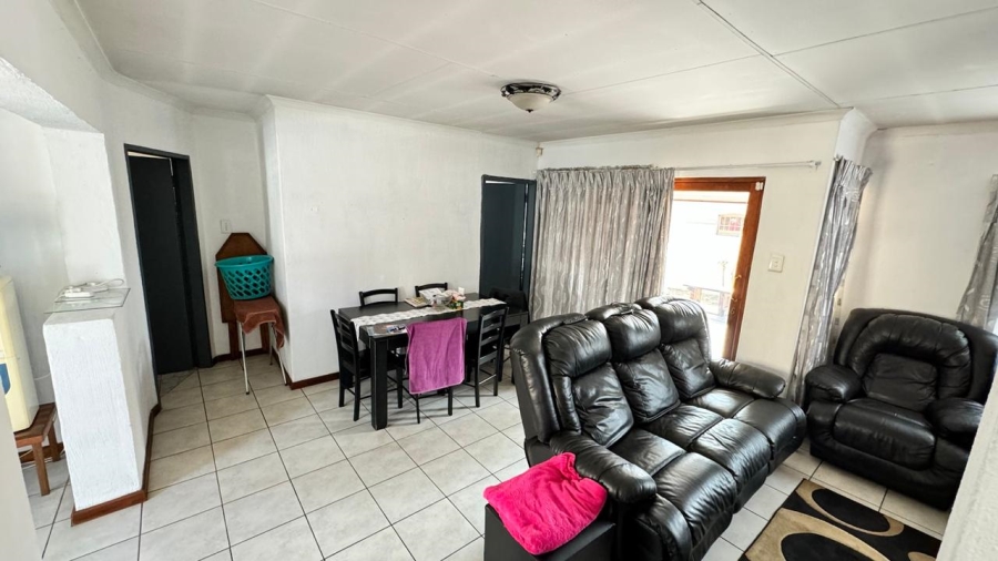 3 Bedroom Property for Sale in Eldoraigne Gauteng