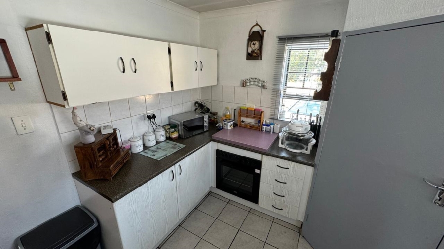 3 Bedroom Property for Sale in Eldoraigne Gauteng