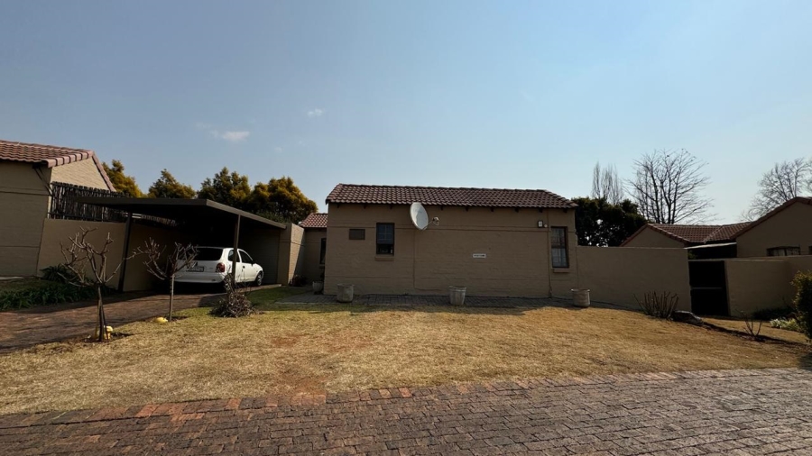 3 Bedroom Property for Sale in Eldoraigne Gauteng