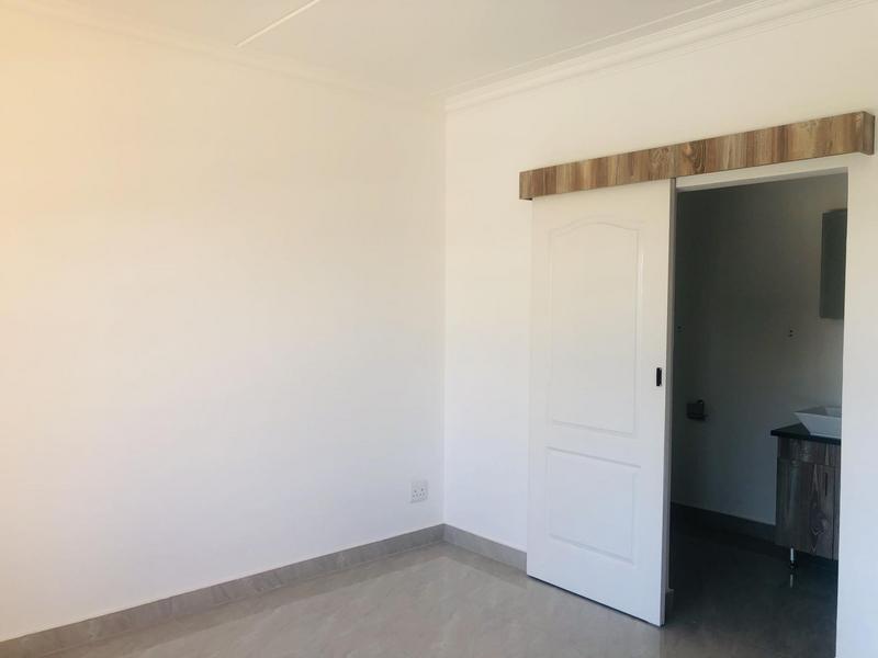 To Let 2 Bedroom Property for Rent in Witfield Gauteng