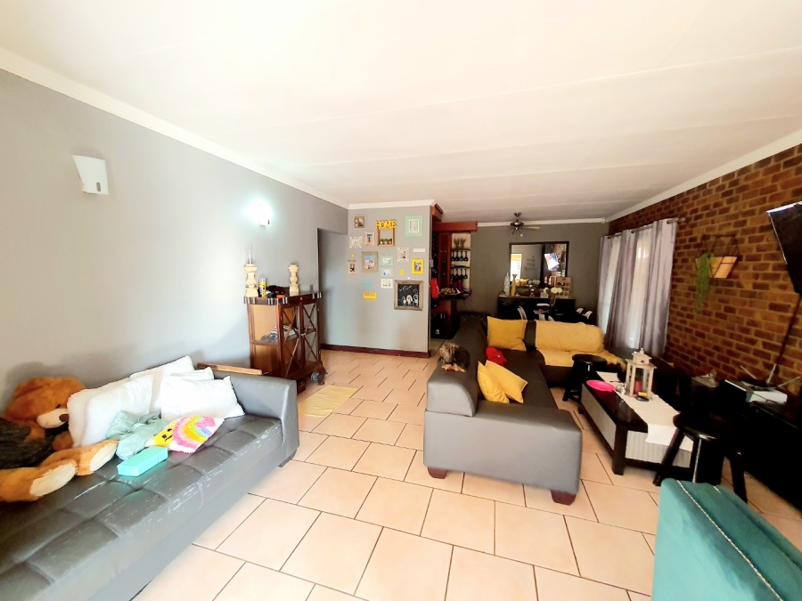 3 Bedroom Property for Sale in Moreleta Park Gauteng