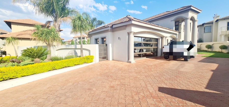 5 Bedroom Property for Sale in Stone Ridge Gauteng