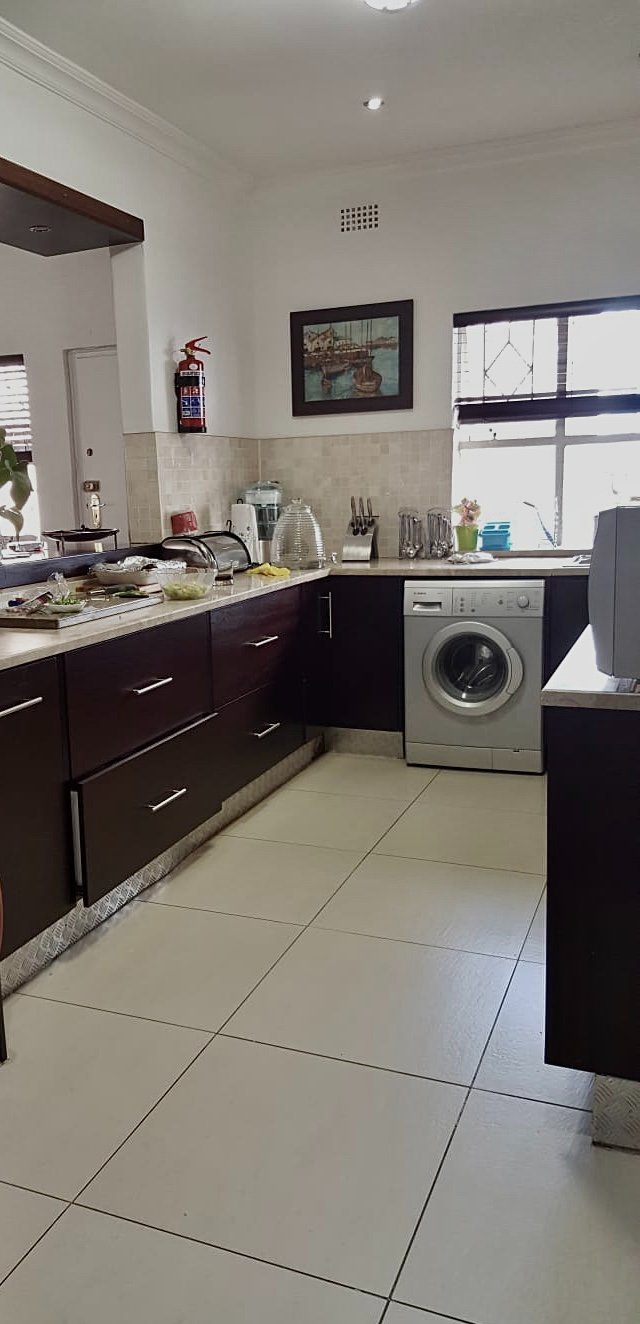 3 Bedroom Property for Sale in Illovo Gauteng