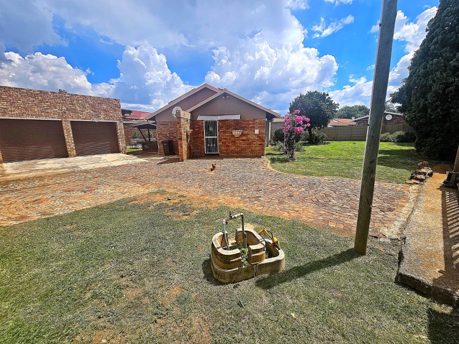 3 Bedroom Property for Sale in Van Dyk Park Gauteng