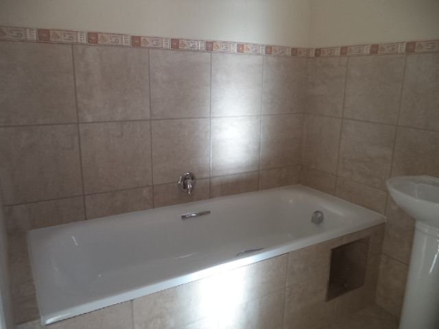 To Let 3 Bedroom Property for Rent in Andeon Gauteng