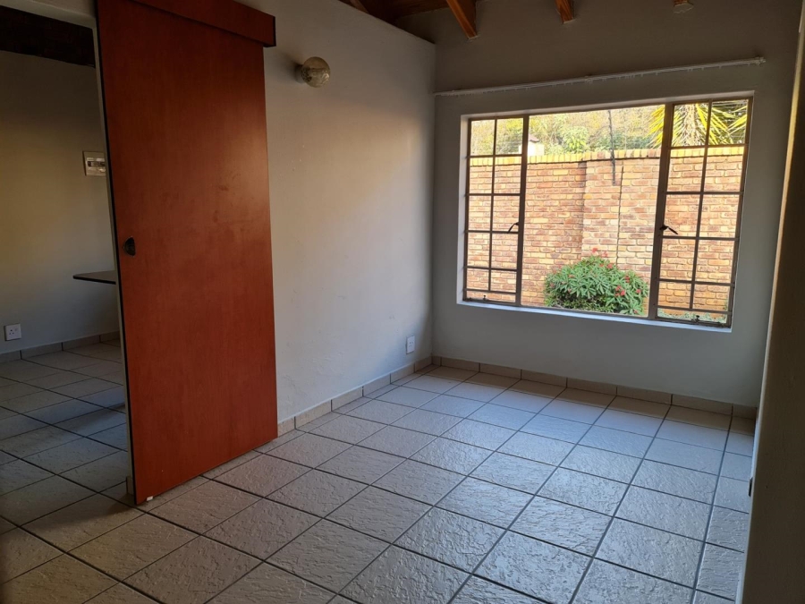 To Let 1 Bedroom Property for Rent in Eveleigh Gauteng