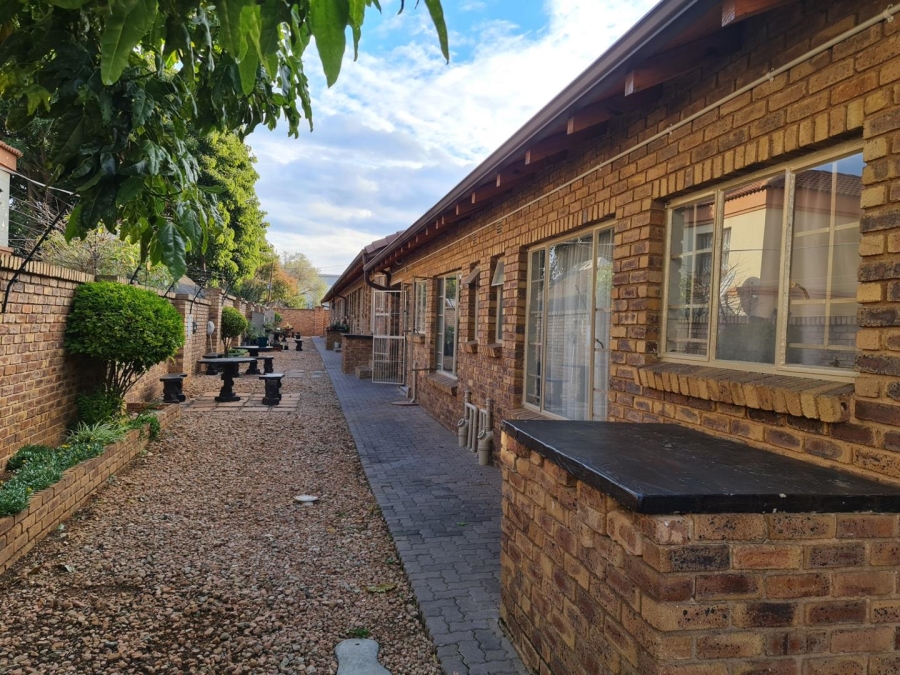 To Let 1 Bedroom Property for Rent in Eveleigh Gauteng