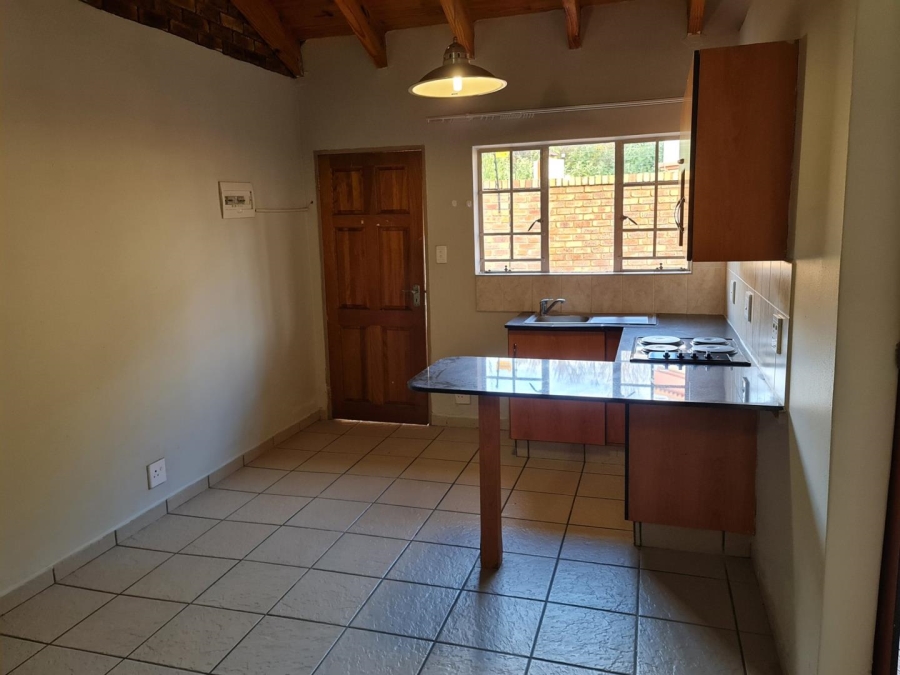 To Let 1 Bedroom Property for Rent in Eveleigh Gauteng