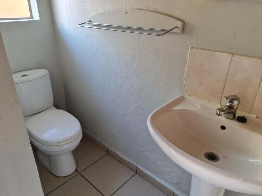 To Let 1 Bedroom Property for Rent in Eveleigh Gauteng