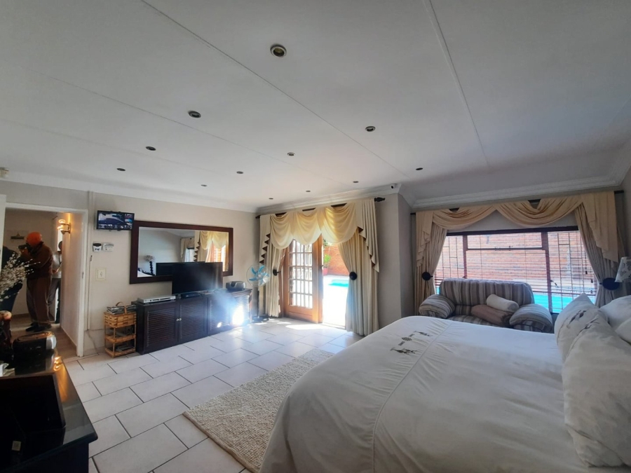 3 Bedroom Property for Sale in Bergbron Gauteng