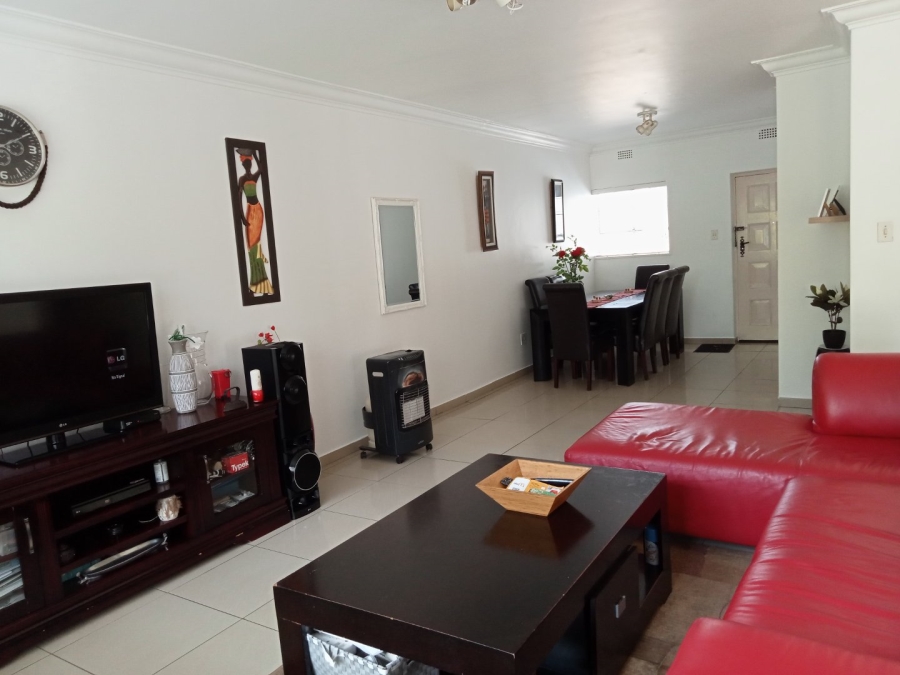 3 Bedroom Property for Sale in Kew Gauteng