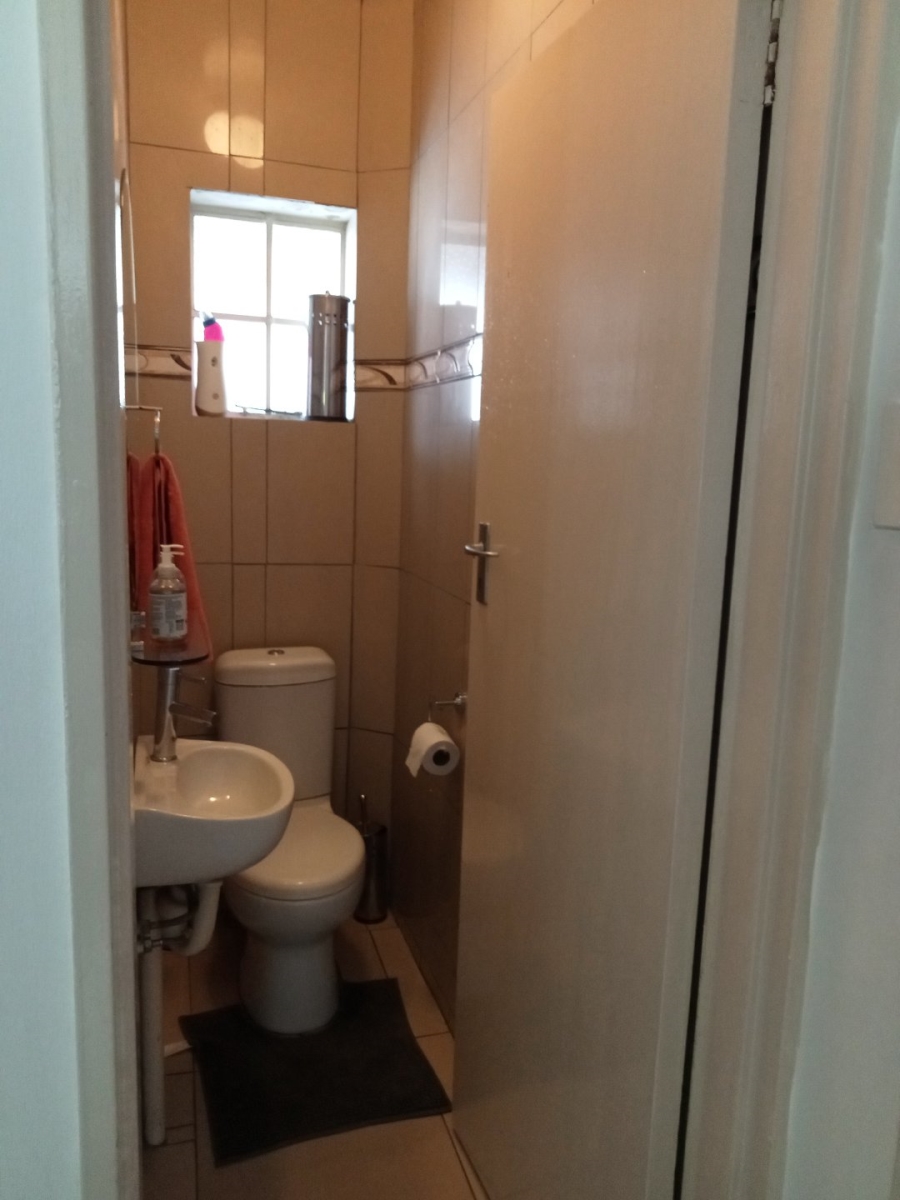 3 Bedroom Property for Sale in Kew Gauteng