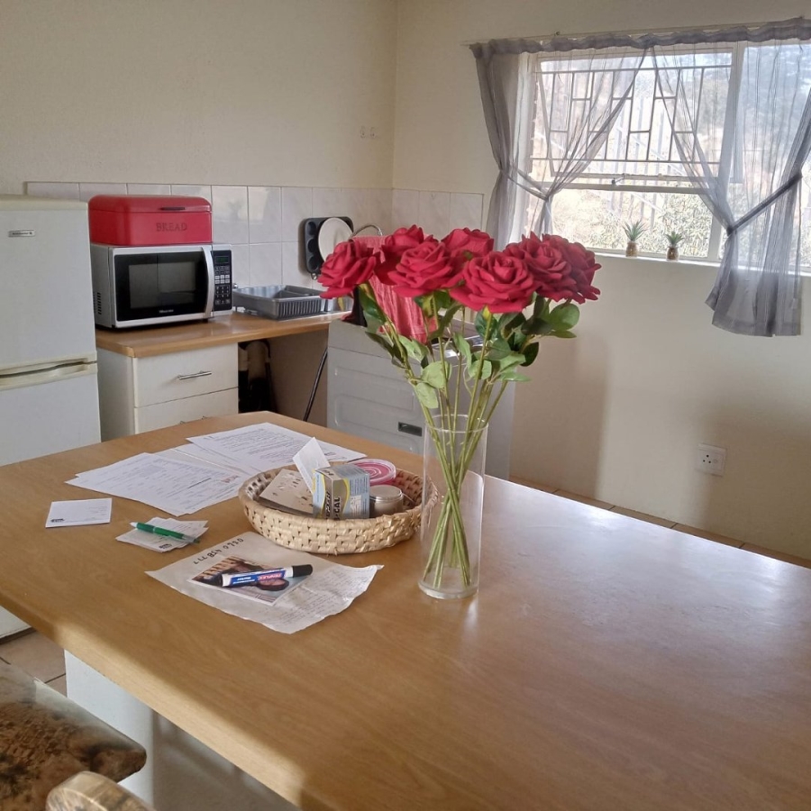 2 Bedroom Property for Sale in Wilro Park Gauteng