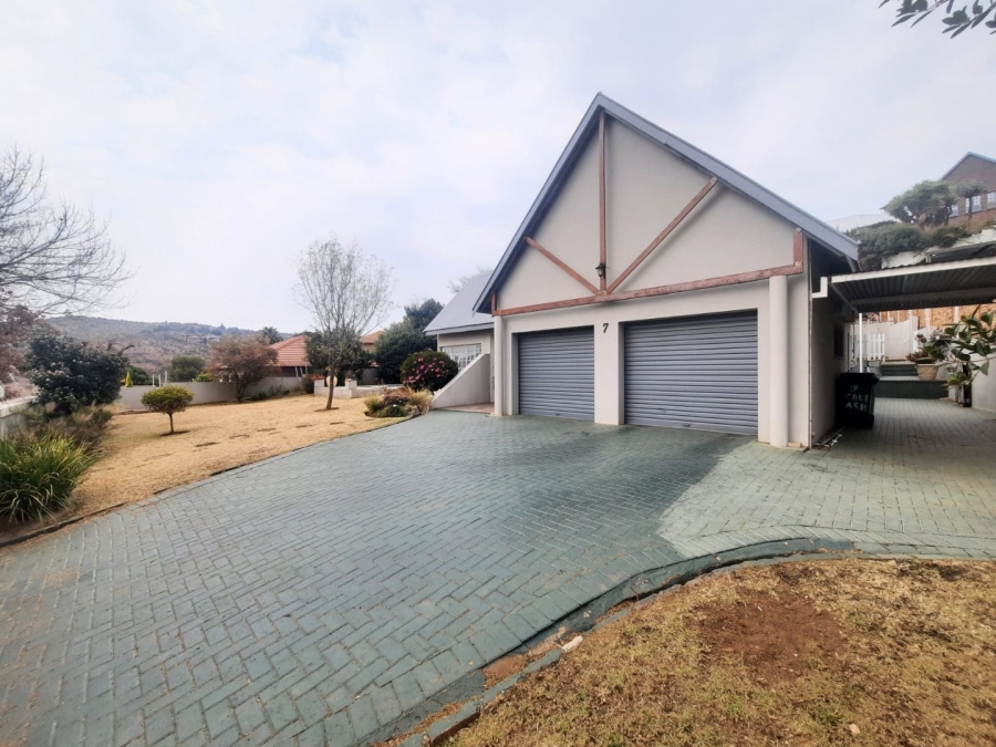 3 Bedroom Property for Sale in Rangeview Gauteng