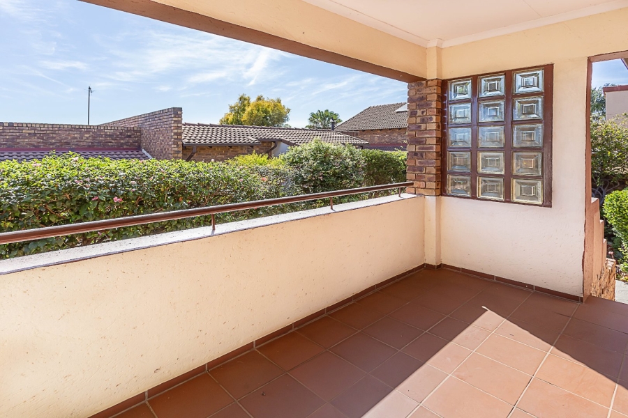 3 Bedroom Property for Sale in Bromhof Gauteng