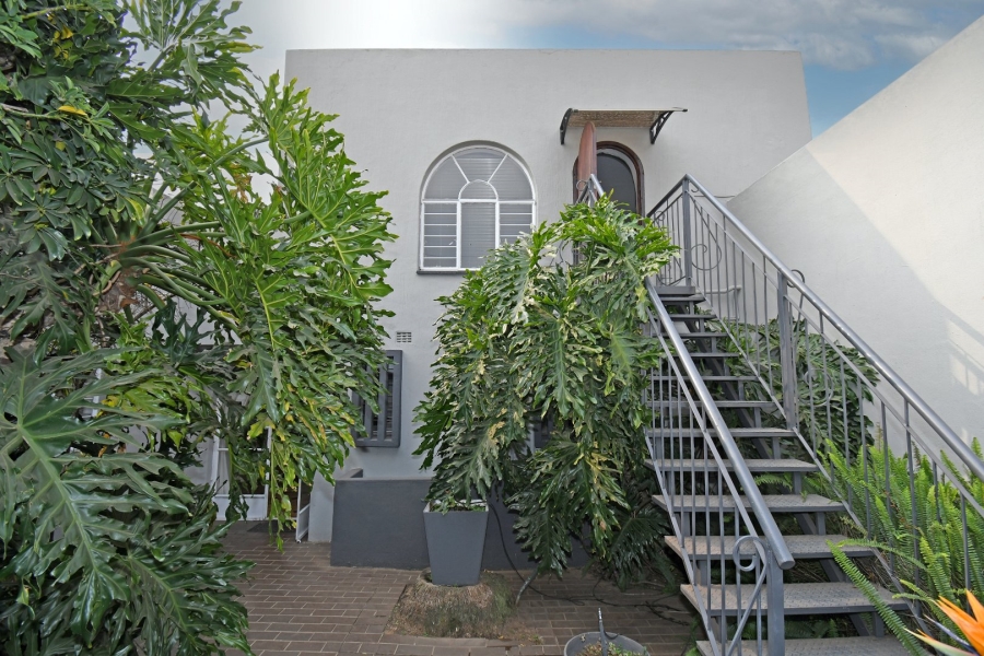 4 Bedroom Property for Sale in Wilro Park Gauteng