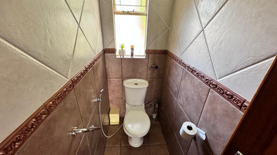 4 Bedroom Property for Sale in Lyttelton Manor Gauteng