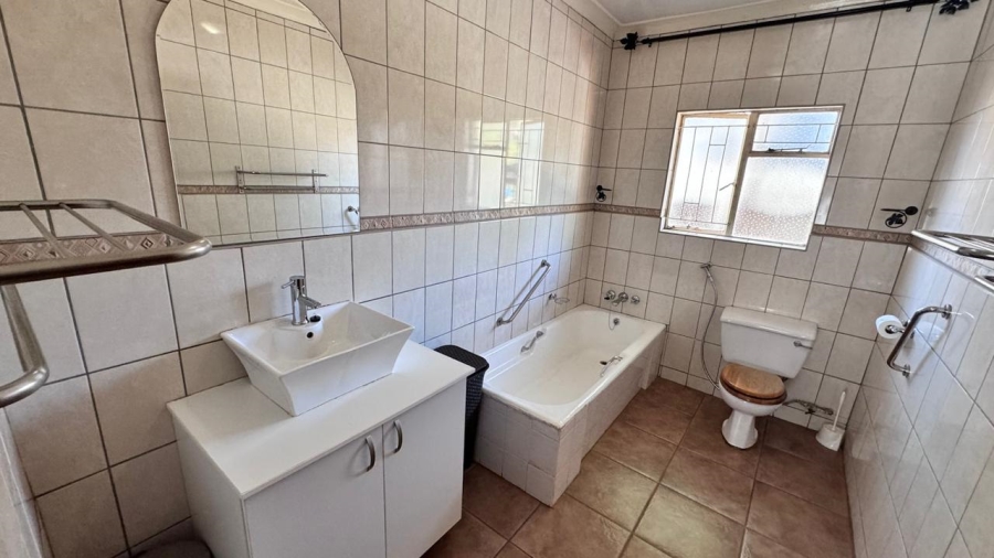 4 Bedroom Property for Sale in Lyttelton Manor Gauteng