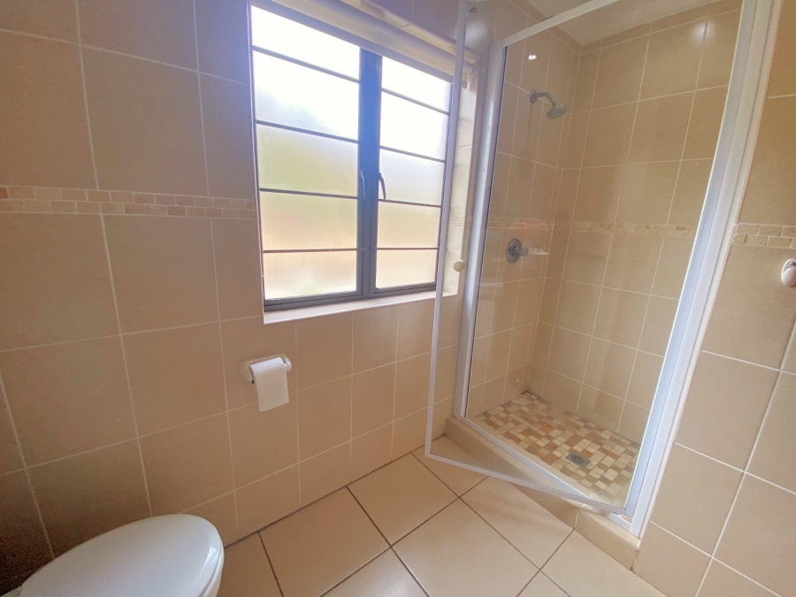 4 Bedroom Property for Sale in Roodekrans Gauteng