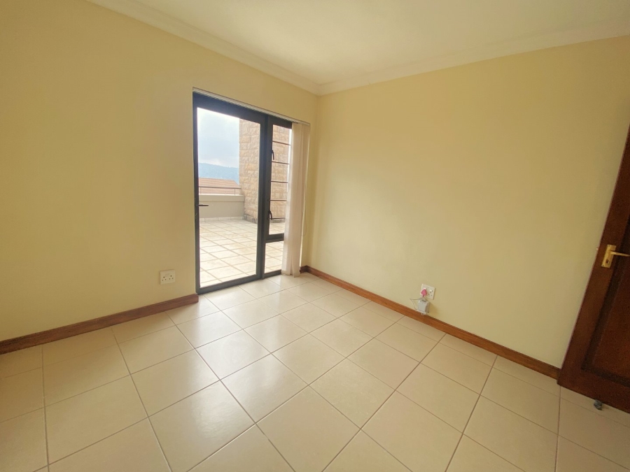 4 Bedroom Property for Sale in Roodekrans Gauteng