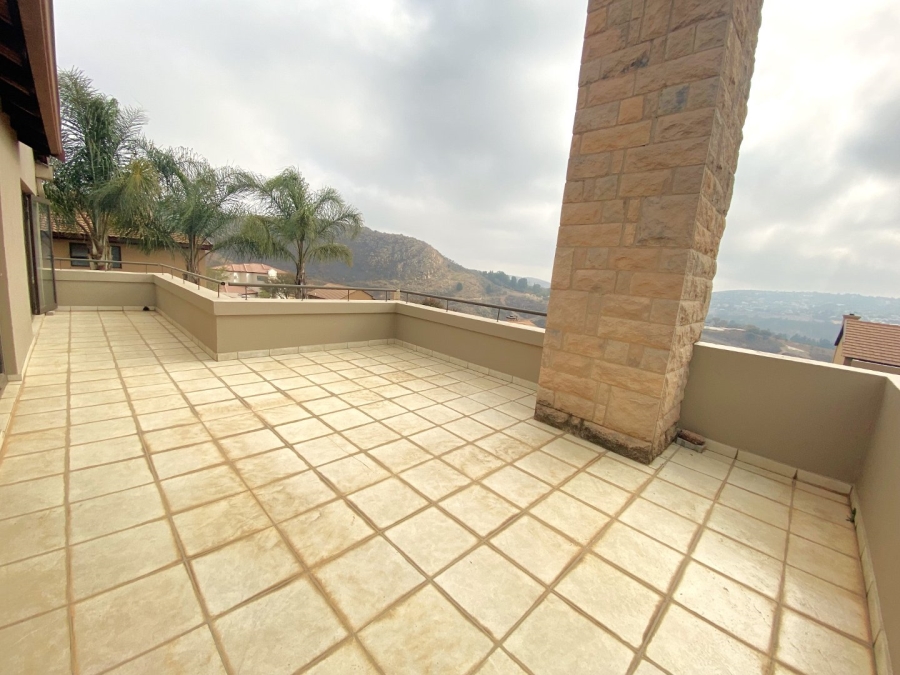 4 Bedroom Property for Sale in Roodekrans Gauteng