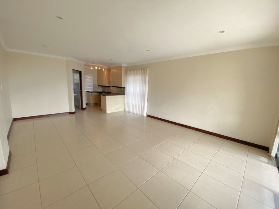 4 Bedroom Property for Sale in Roodekrans Gauteng