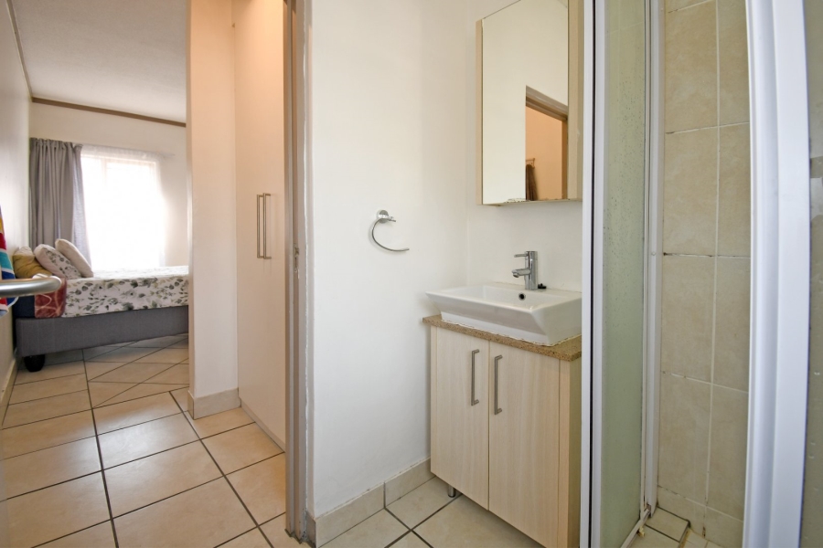 1 Bedroom Property for Sale in Paulshof Gauteng