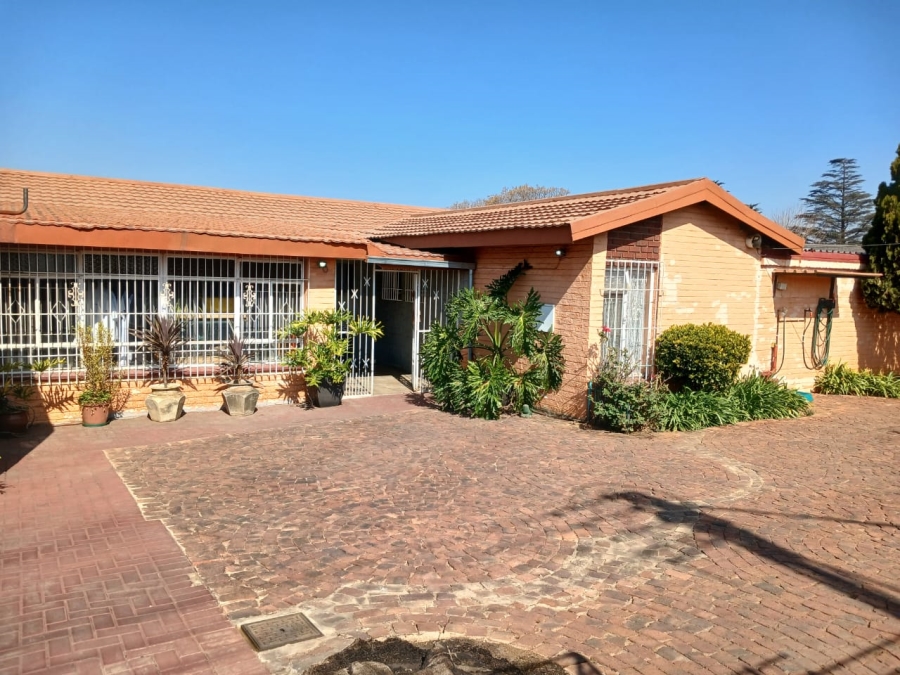 3 Bedroom Property for Sale in Germiston Central Gauteng