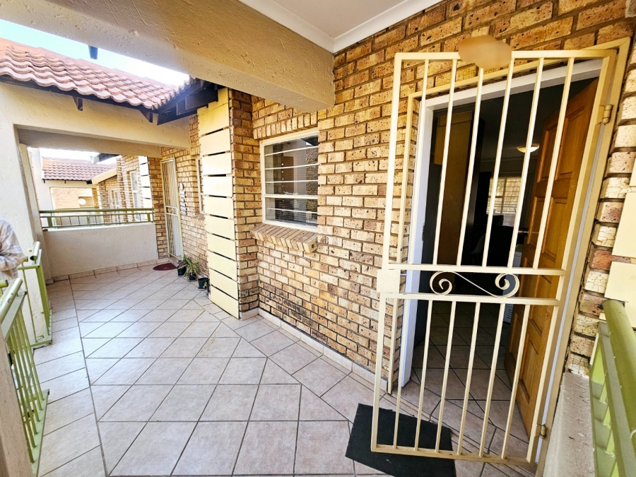 2 Bedroom Property for Sale in Celtisdal Gauteng