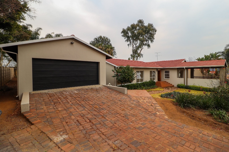 3 Bedroom Property for Sale in Morningside Gauteng