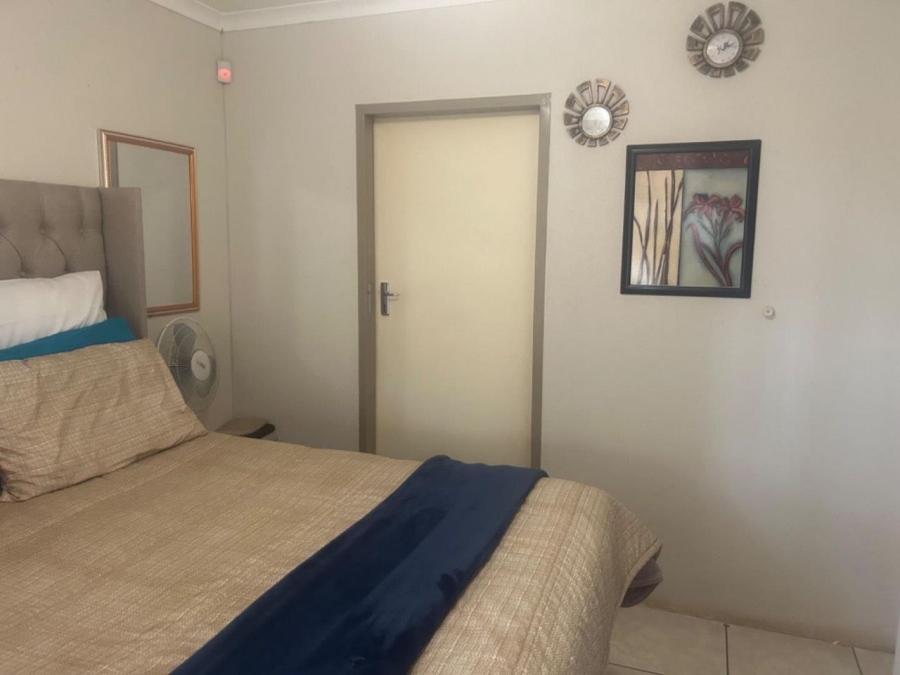 3 Bedroom Property for Sale in Rosslyn Gauteng