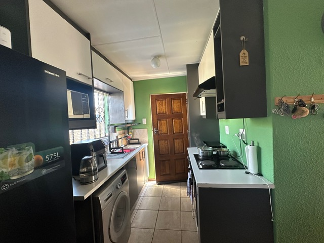 To Let 2 Bedroom Property for Rent in Cosmo City Gauteng