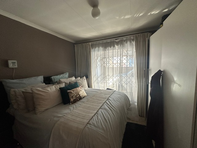 To Let 2 Bedroom Property for Rent in Cosmo City Gauteng