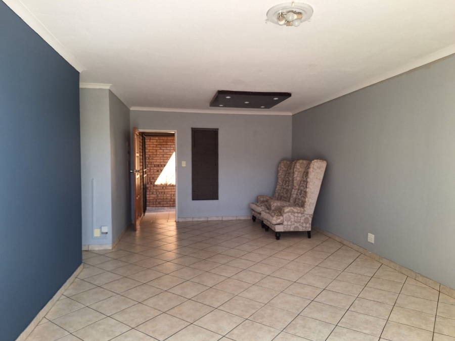 2 Bedroom Property for Sale in The Wilds Gauteng