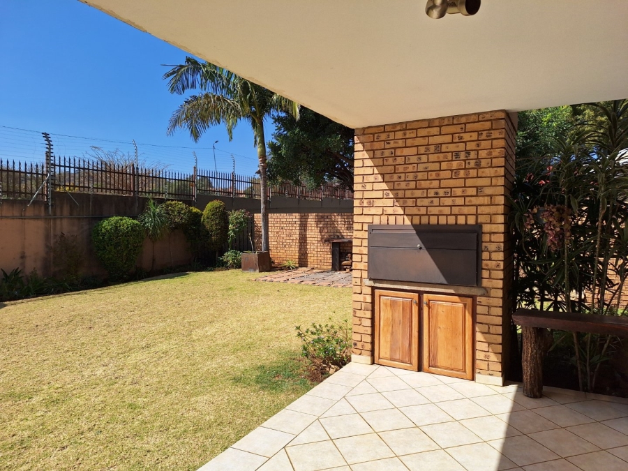 2 Bedroom Property for Sale in The Wilds Gauteng