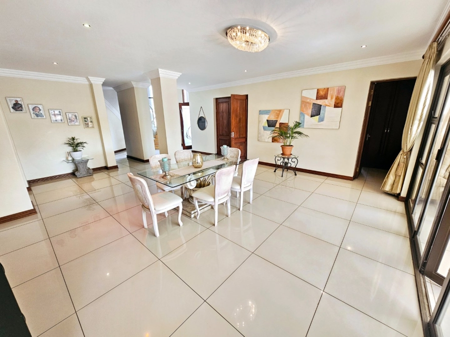 5 Bedroom Property for Sale in Zambezi Country Estate Gauteng