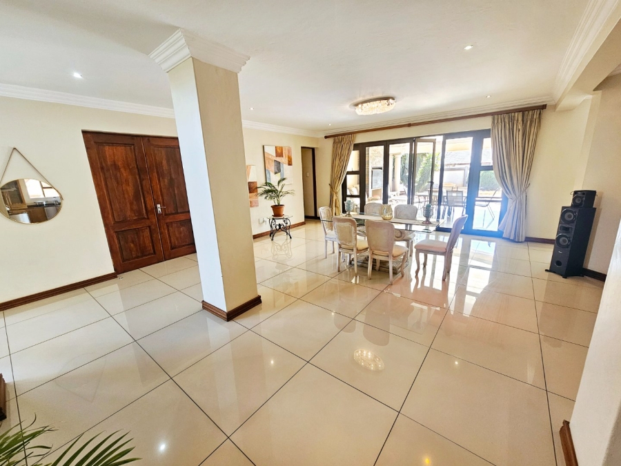 5 Bedroom Property for Sale in Zambezi Country Estate Gauteng