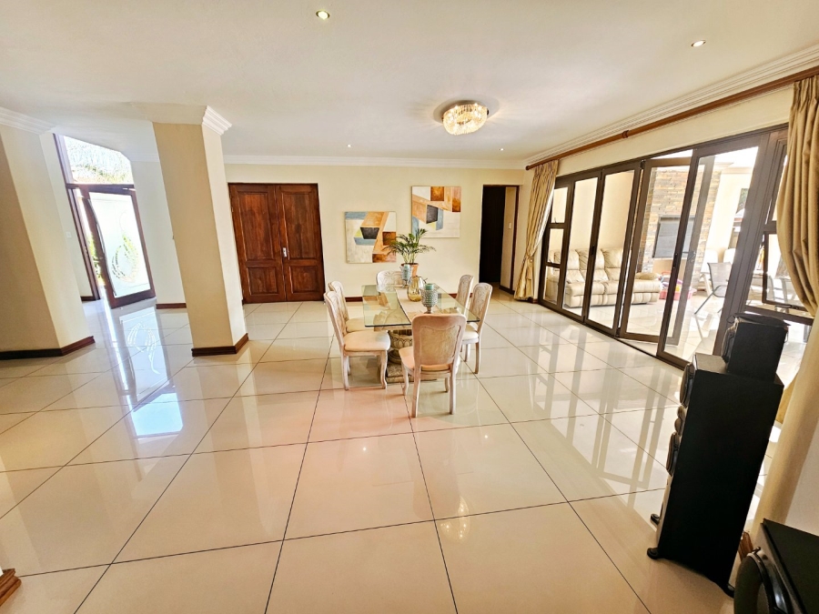 5 Bedroom Property for Sale in Zambezi Country Estate Gauteng