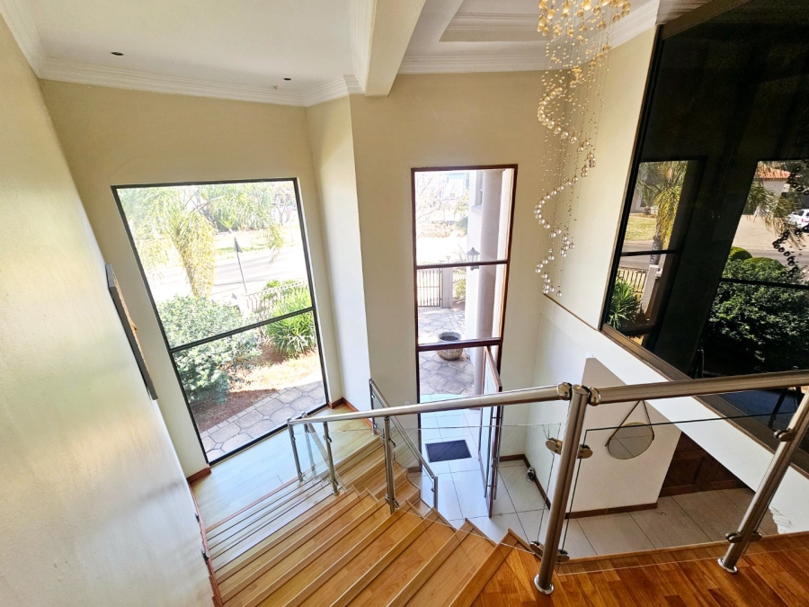 5 Bedroom Property for Sale in Zambezi Country Estate Gauteng