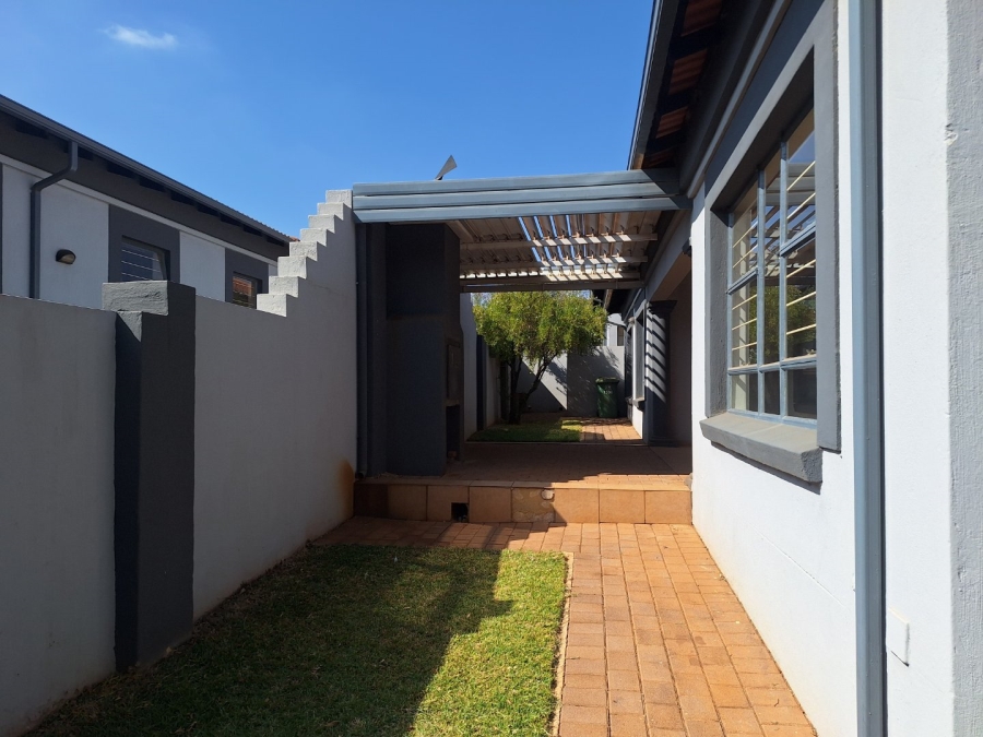 3 Bedroom Property for Sale in Olympus AH Gauteng