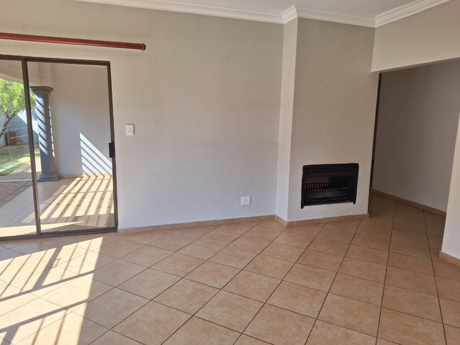 3 Bedroom Property for Sale in Olympus AH Gauteng