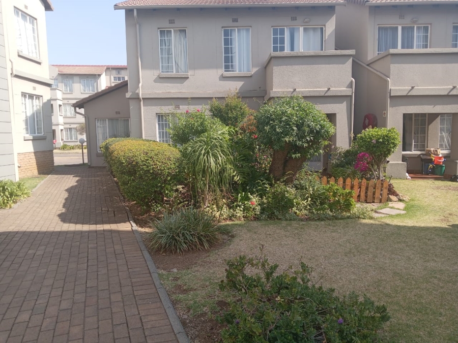 3 Bedroom Property for Sale in Eden Glen Gauteng