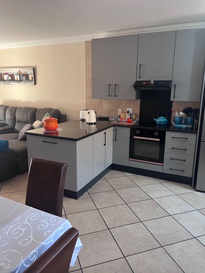 2 Bedroom Property for Sale in Bartlett Gauteng